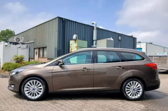 Ford Focus (2016) thumbnail 6