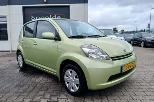 Daihatsu Sirion (2005) thumbnail 1