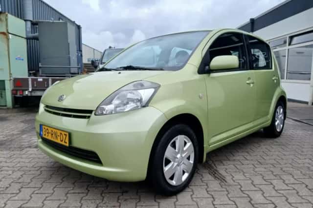 Daihatsu Sirion (2005) thumbnail 2