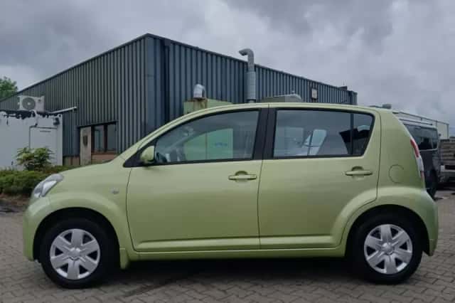 Daihatsu Sirion (2005) thumbnail 6