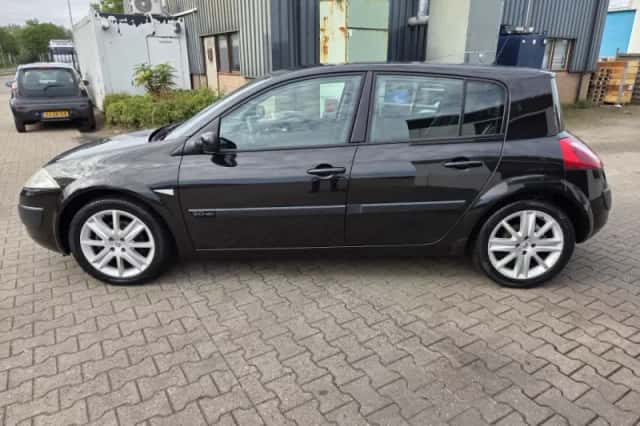 Renault Mégane (2005) thumbnail 6