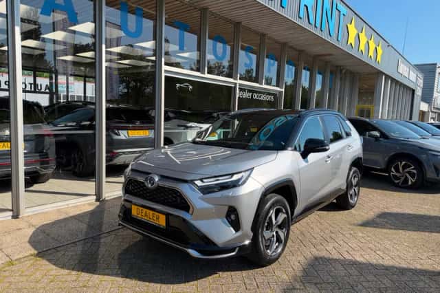 Toyota RAV4 (2026) thumbnail 1