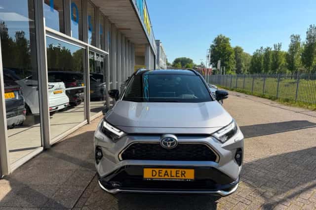 Toyota RAV4 (2026) thumbnail 2