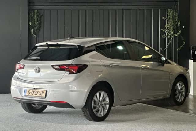 Opel Astra (2021) thumbnail 6