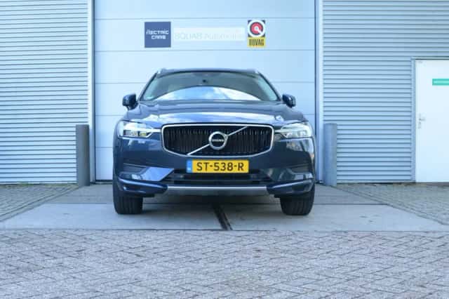 Volvo XC60 (2018) thumbnail 5