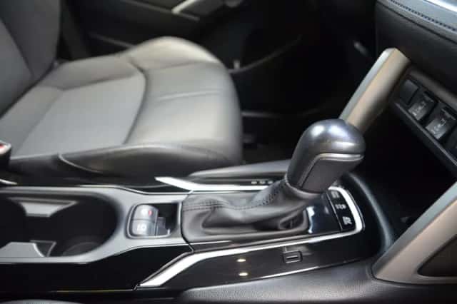 Toyota Corolla Cross (2024) thumbnail 4