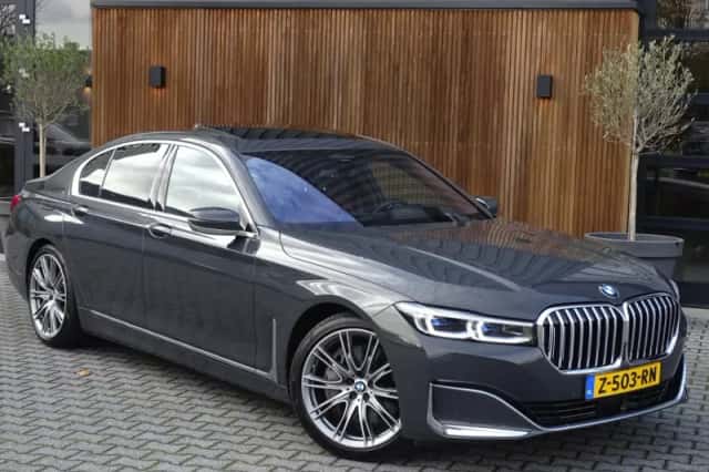 BMW 7-Serie (2019) thumbnail 2
