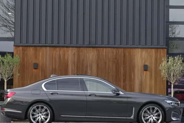 BMW 7-Serie (2019) thumbnail 3
