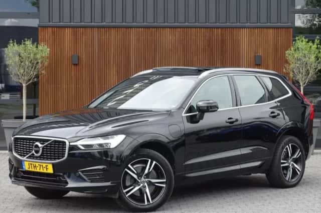 Volvo XC60 (2017) thumbnail 6