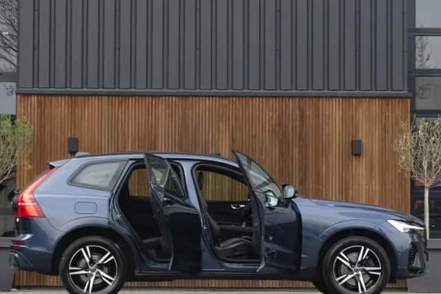 Volvo XC60 (2021) thumbnail 4