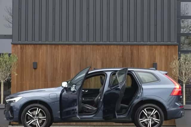 Volvo XC60 (2021) thumbnail 6