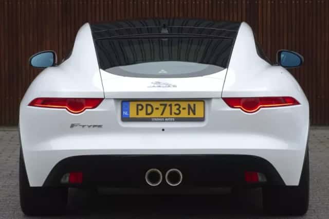 Jaguar F-Type (2017) thumbnail 6