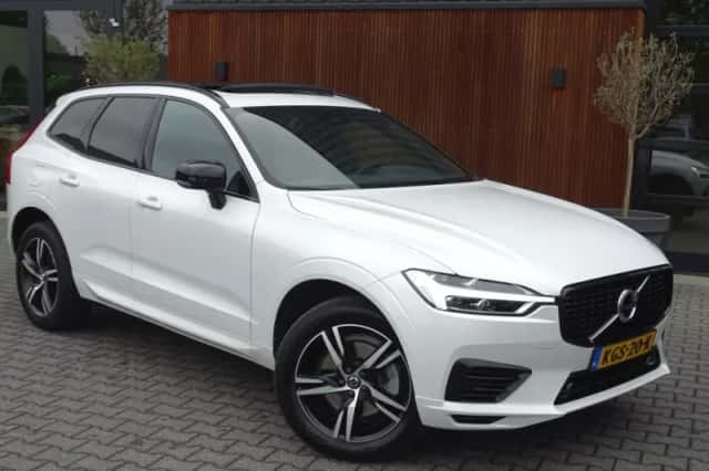 Volvo XC60 (2020) thumbnail 2
