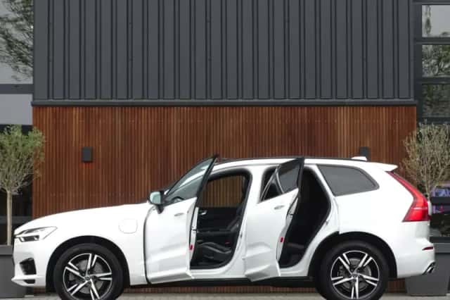 Volvo XC60 (2020) thumbnail 6