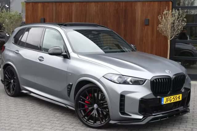 BMW X5 (2023) thumbnail 2