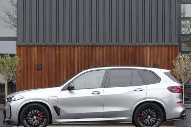 BMW X5 (2023) thumbnail 5