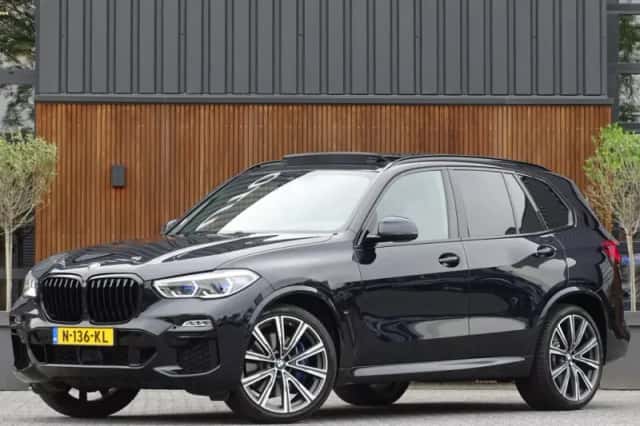 BMW X5 (2019) thumbnail 1