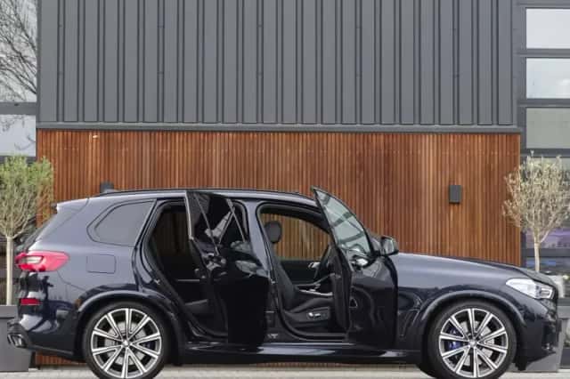 BMW X5 (2019) thumbnail 4