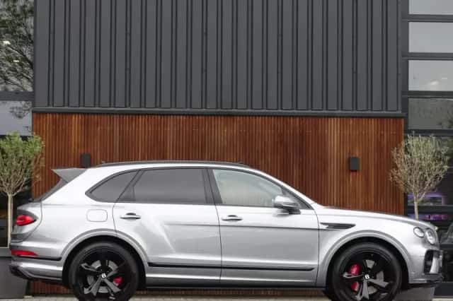 Bentley Bentayga (2020) thumbnail 3