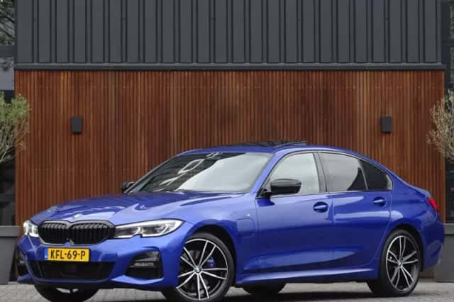 BMW 3-Serie (2019) thumbnail 1