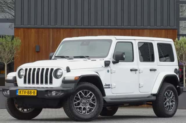 Jeep Wrangler (2021) thumbnail 1