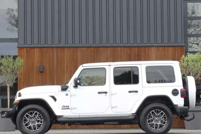 Jeep Wrangler (2021) thumbnail 5
