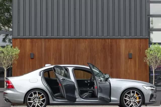 Volvo S60 (2019) thumbnail 4