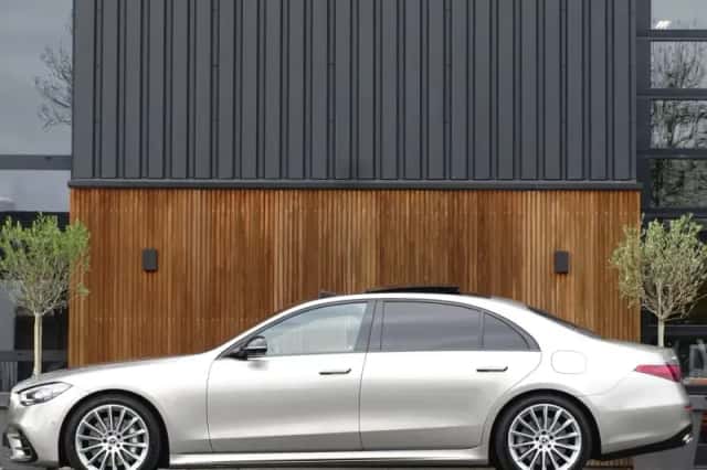 Mercedes-Benz S-Klasse (2024) thumbnail 3