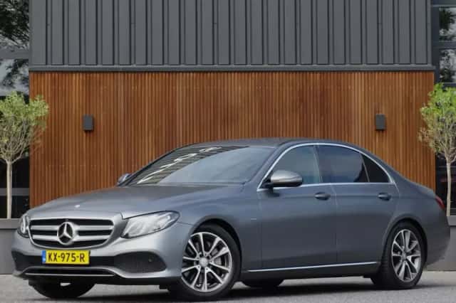 Mercedes-Benz E-Klasse (2016) thumbnail 1