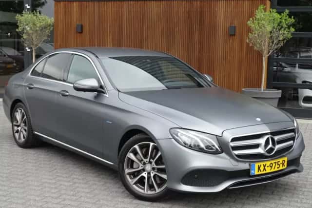 Mercedes-Benz E-Klasse (2016) thumbnail 2