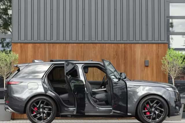 Land Rover Range Rover Sport (2025) thumbnail 4