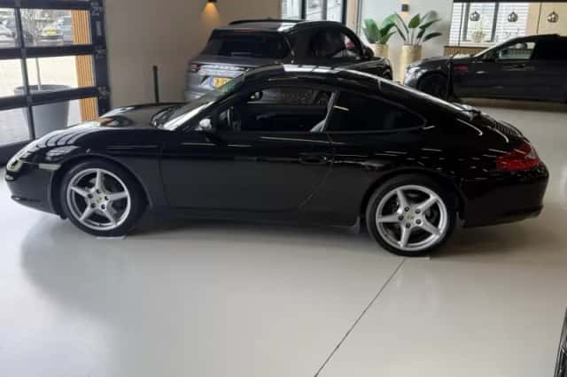 Porsche 911 (2001) thumbnail 5
