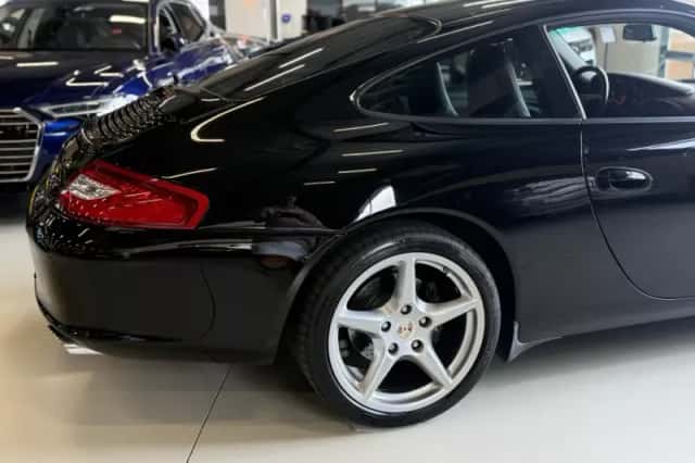 Porsche 911 (2001) thumbnail 6