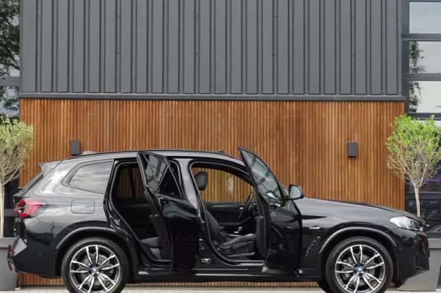 BMW X3 (2022) thumbnail 4