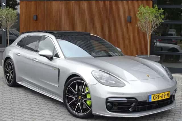 Porsche Panamera (2019) thumbnail 2