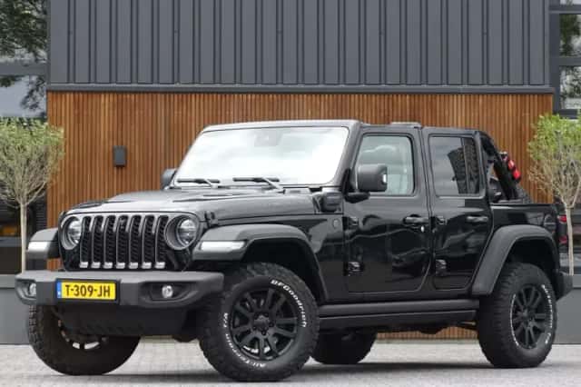 Jeep Wrangler (2021) thumbnail 1