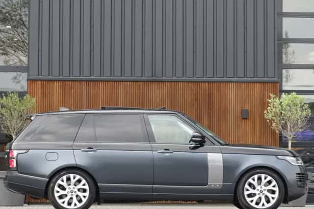 Land Rover Range Rover (2019) thumbnail 3