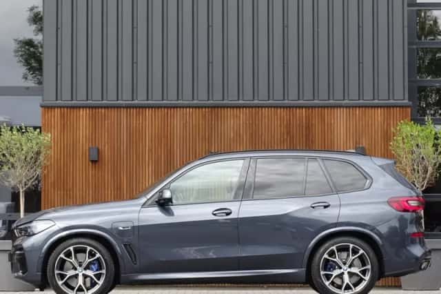BMW X5 (2021) thumbnail 5