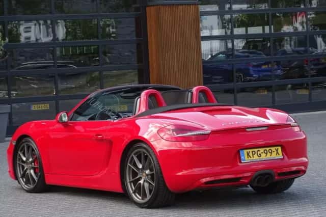 Porsche Boxster (2013) thumbnail 6