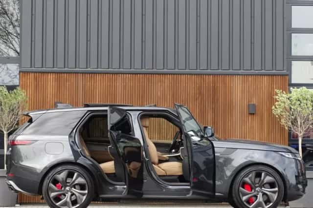 Land Rover Range Rover Sport (2024) thumbnail 4