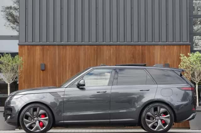 Land Rover Range Rover Sport (2024) thumbnail 5