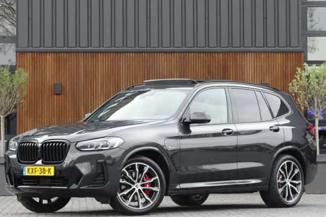BMW X3 (2022) thumbnail 1