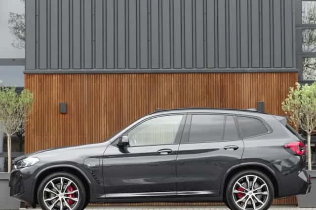 BMW X3 (2022) thumbnail 5