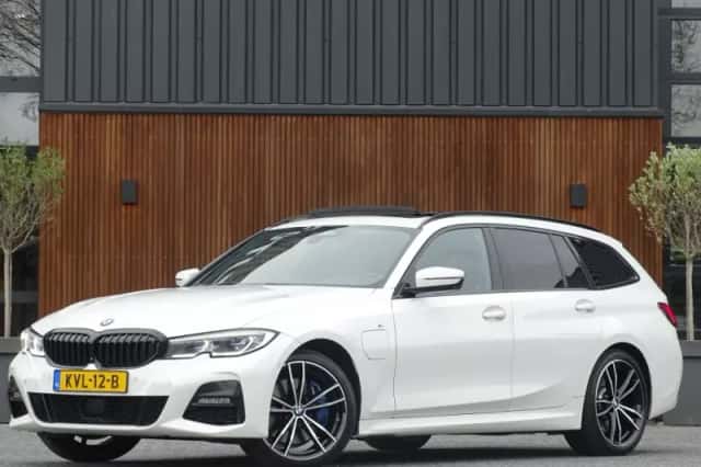 BMW 3-Serie (2021) thumbnail 1