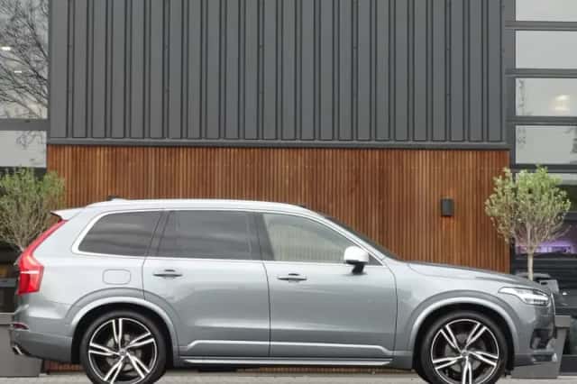 Volvo XC90 (2017) thumbnail 3