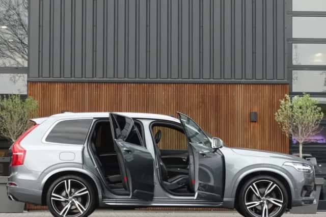 Volvo XC90 (2017) thumbnail 4