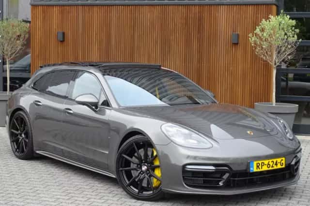 Porsche Panamera (2018) thumbnail 2