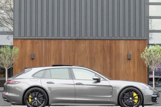 Porsche Panamera (2018) thumbnail 3