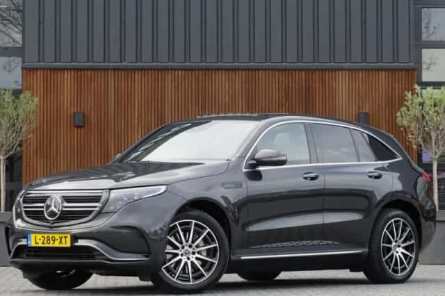 Mercedes-Benz EQC (2021) thumbnail 1