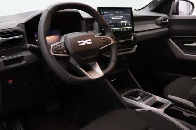 Dacia Duster (2025) thumbnail 3